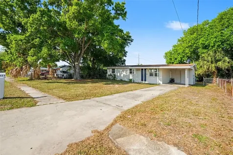 4923 S 82nd Street Tampa FL 33619