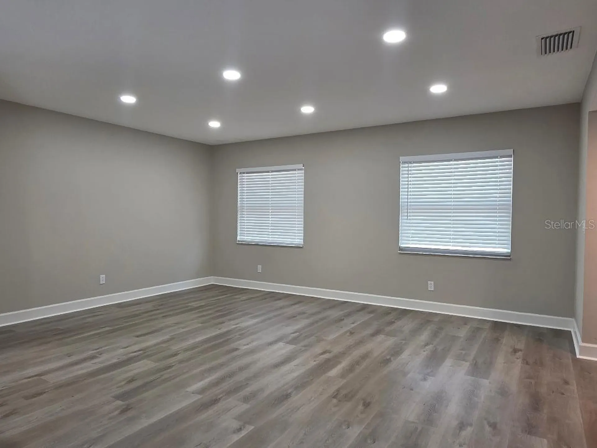 12022 Riverhills Drive Tampa FL 33617
