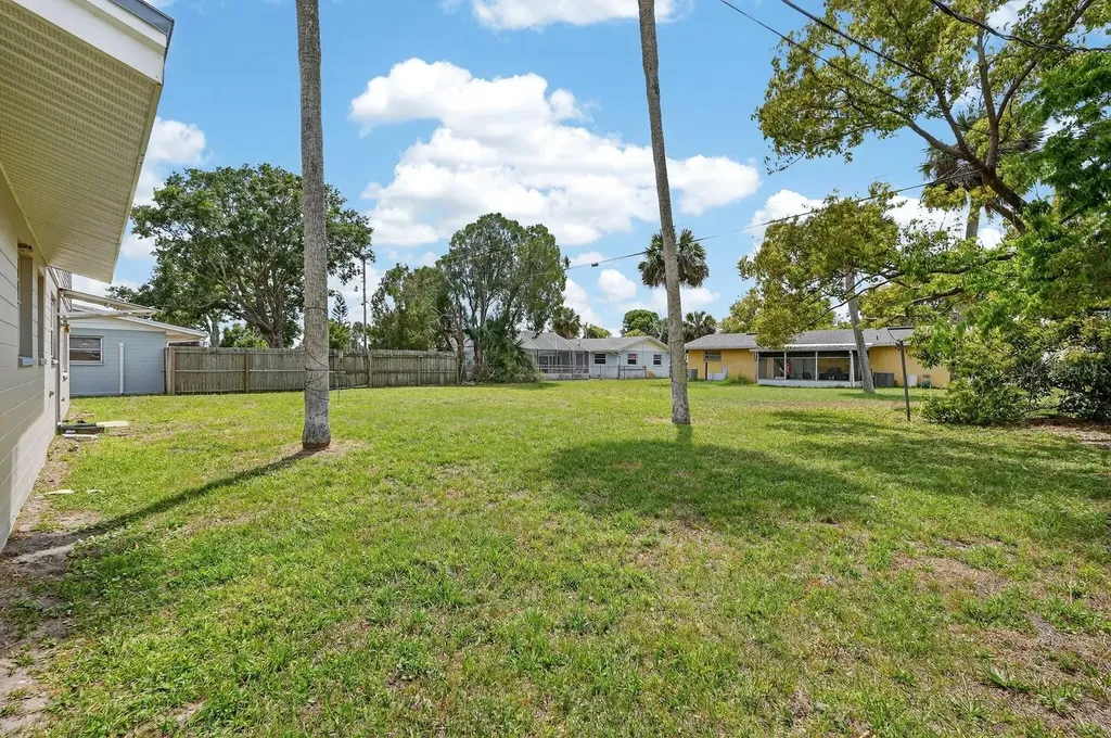 1238 Suwanee Road Daytona Beach FL 32114