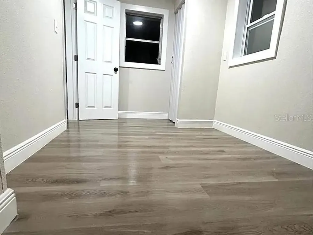 725 16th Avenue NW Largo FL 33770