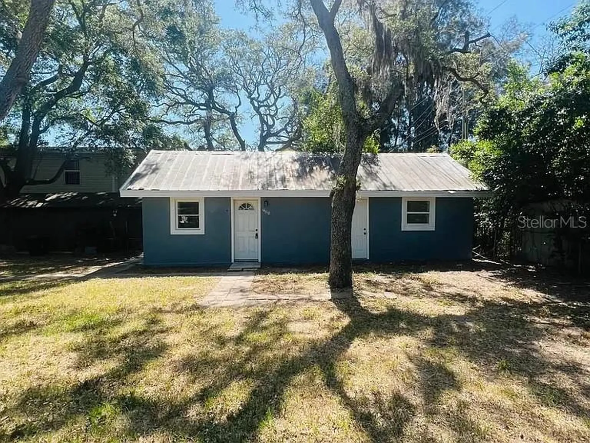 725 16th Avenue NW Largo FL 33770