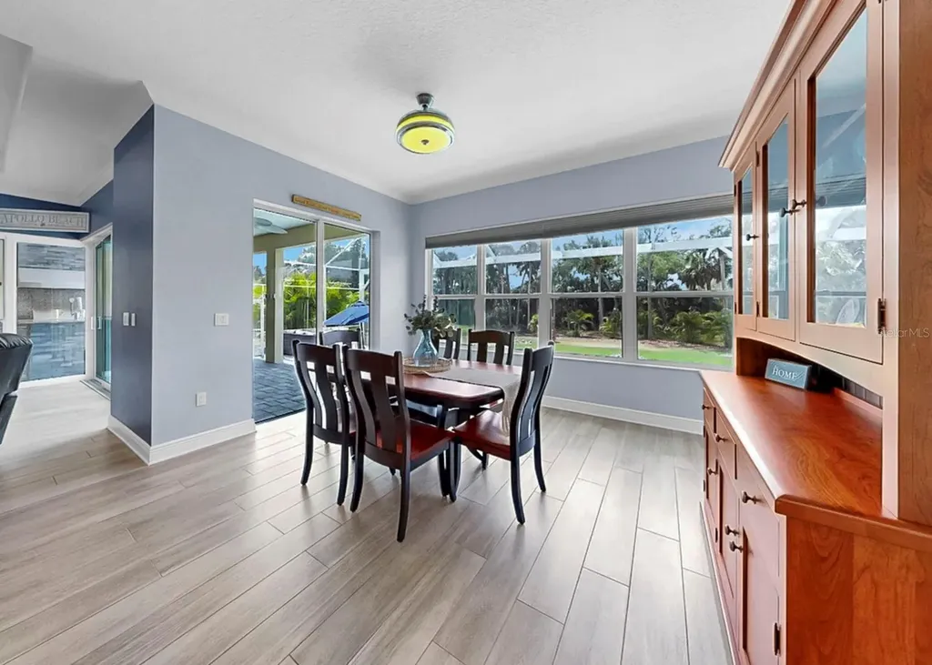 708 Manns Harbor Drive Apollo Beach FL 33572