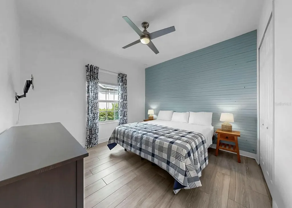 708 Manns Harbor Drive Apollo Beach FL 33572
