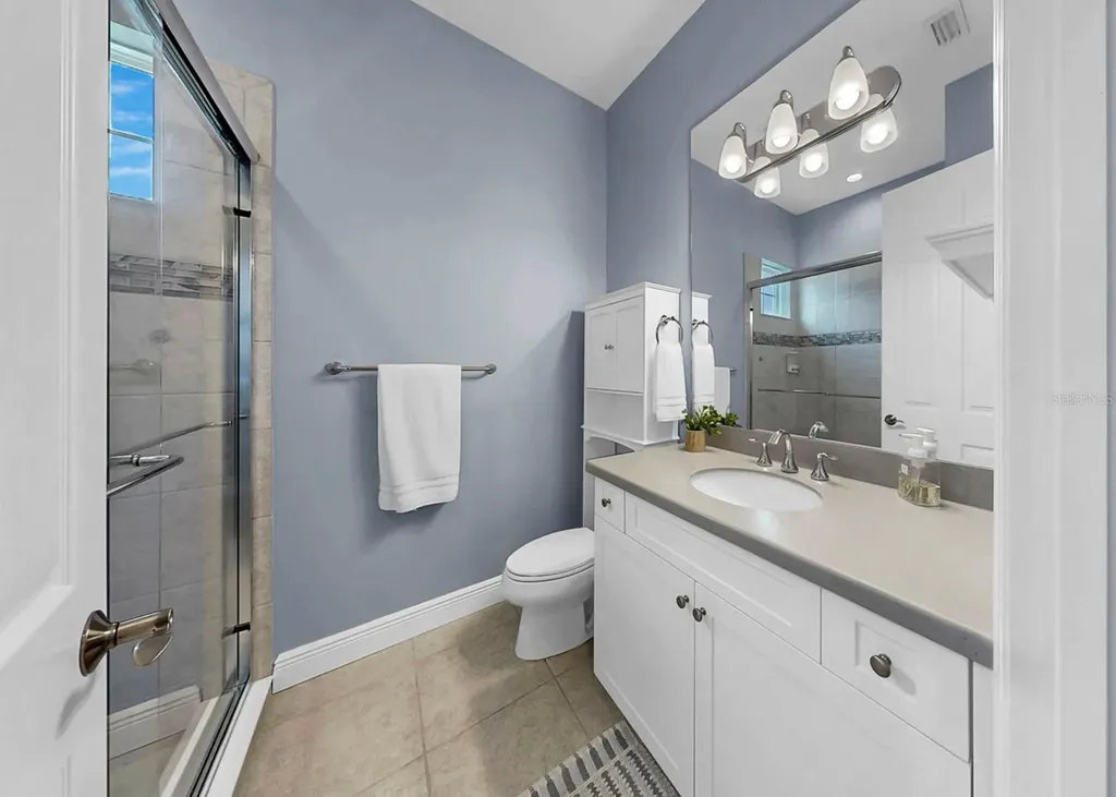 708 Manns Harbor Drive Apollo Beach FL 33572