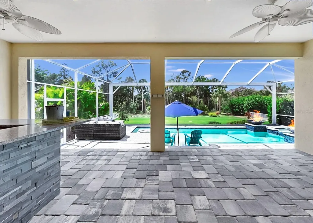 708 Manns Harbor Drive Apollo Beach FL 33572