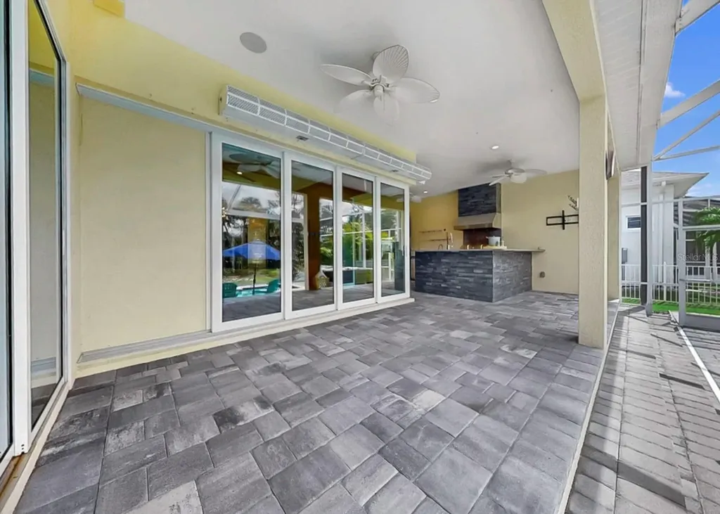 708 Manns Harbor Drive Apollo Beach FL 33572