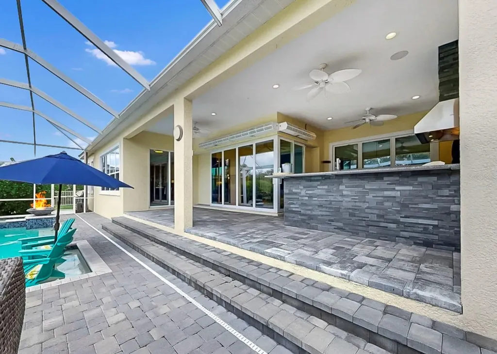 708 Manns Harbor Drive Apollo Beach FL 33572