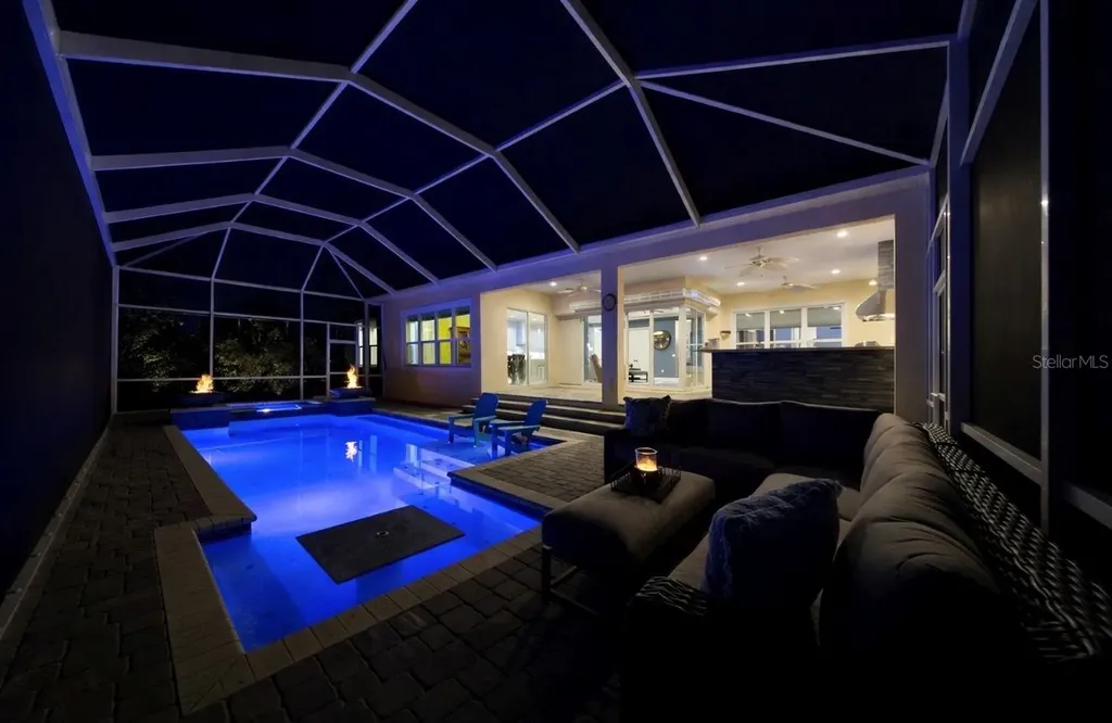 708 Manns Harbor Drive Apollo Beach FL 33572
