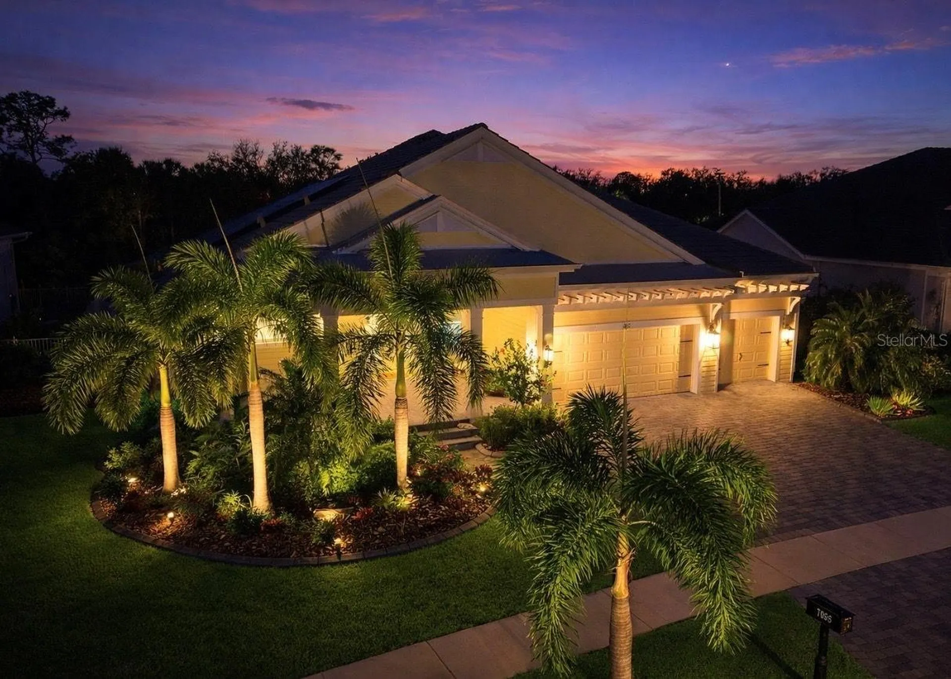 708 Manns Harbor Drive Apollo Beach FL 33572