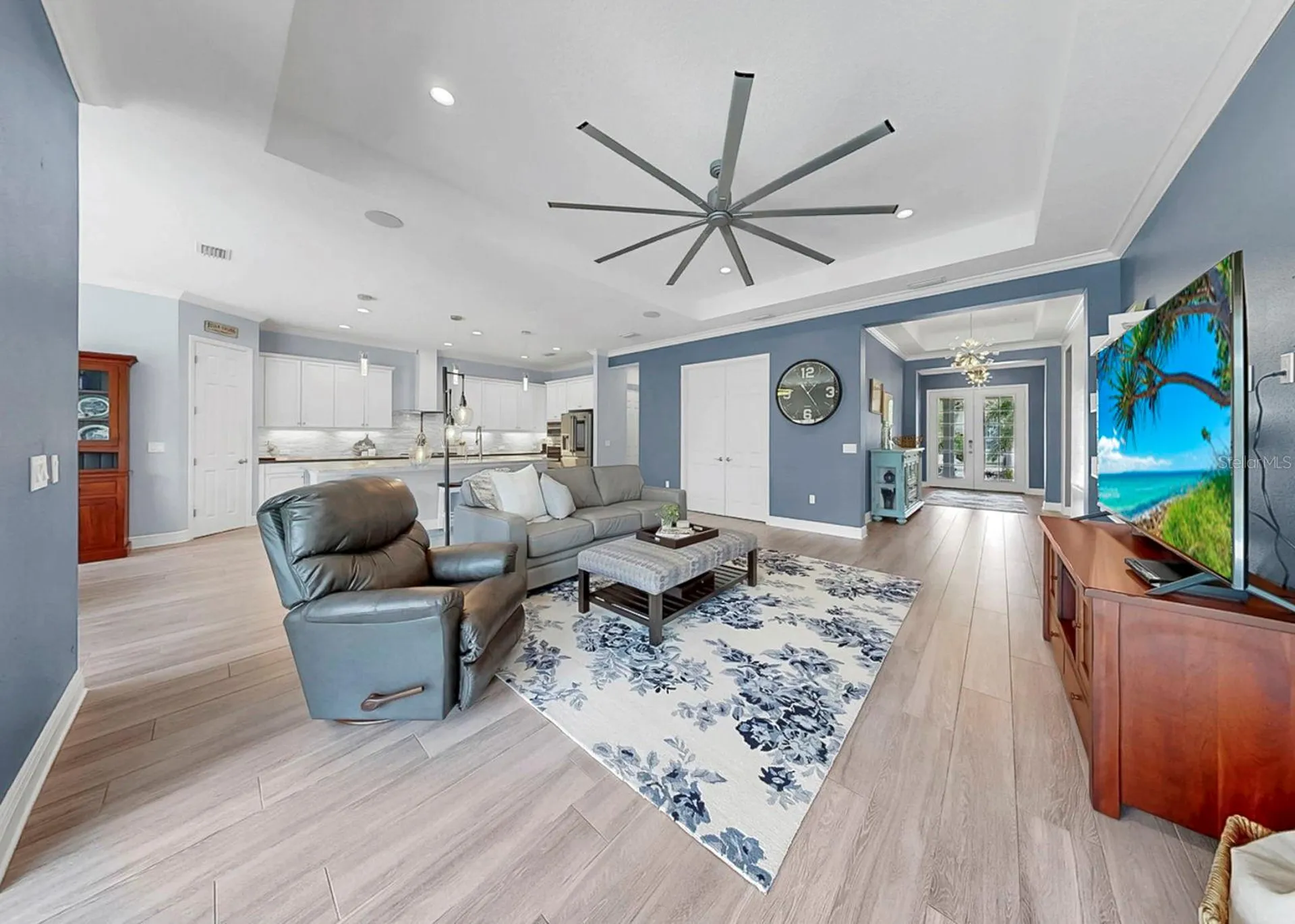 708 Manns Harbor Drive Apollo Beach FL 33572