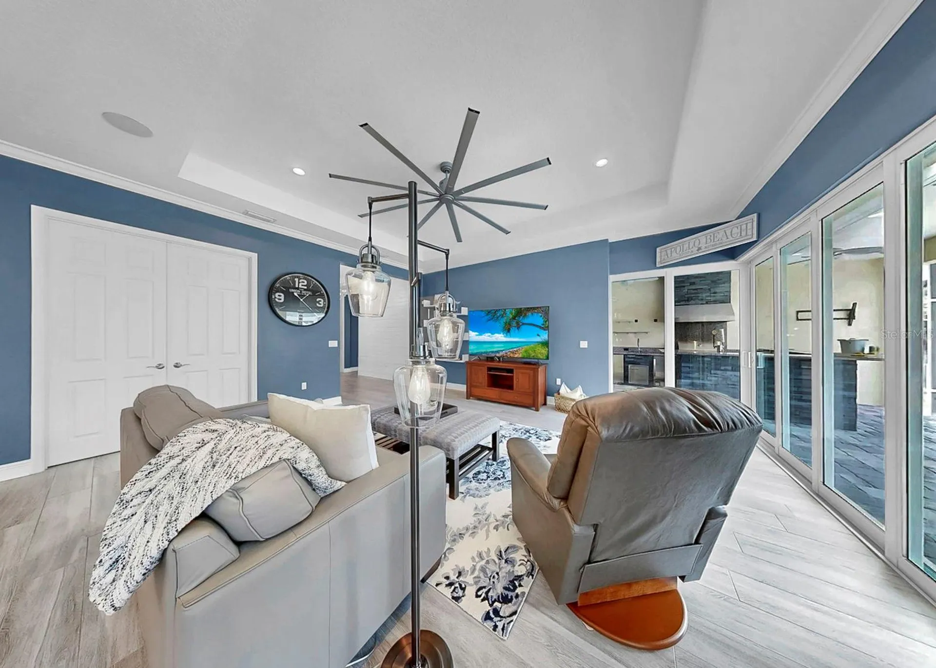 708 Manns Harbor Drive Apollo Beach FL 33572