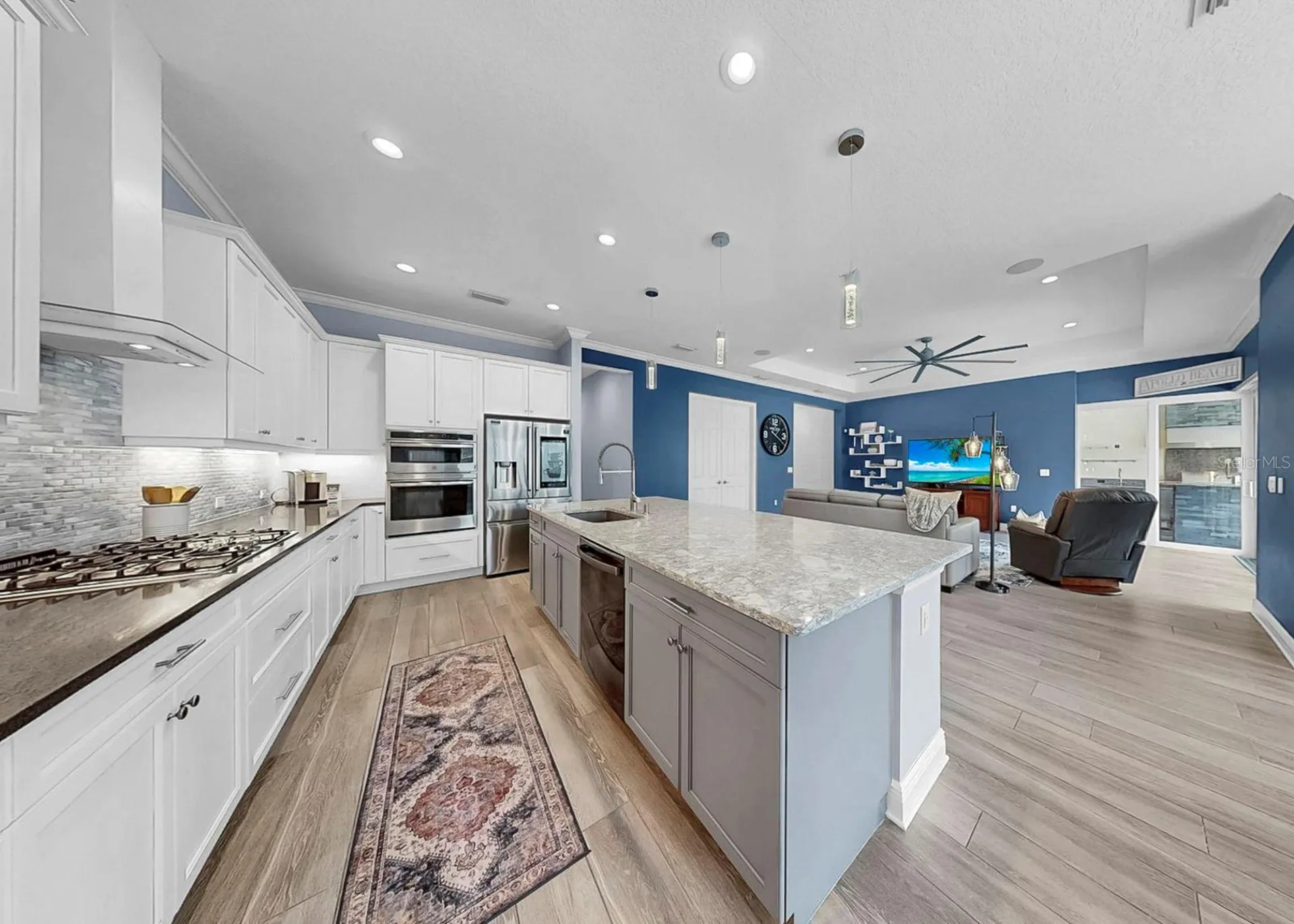 708 Manns Harbor Drive Apollo Beach FL 33572
