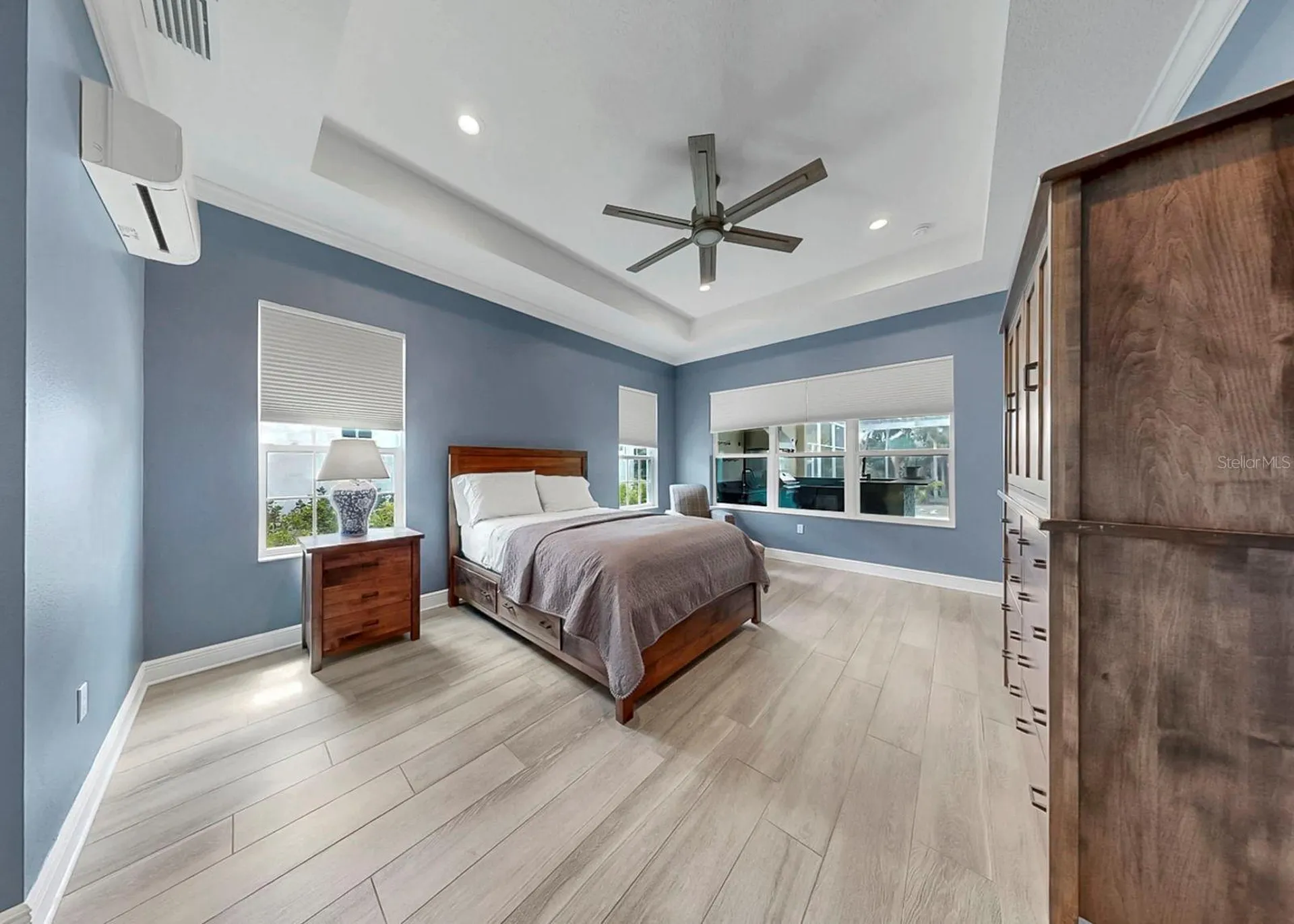 708 Manns Harbor Drive Apollo Beach FL 33572