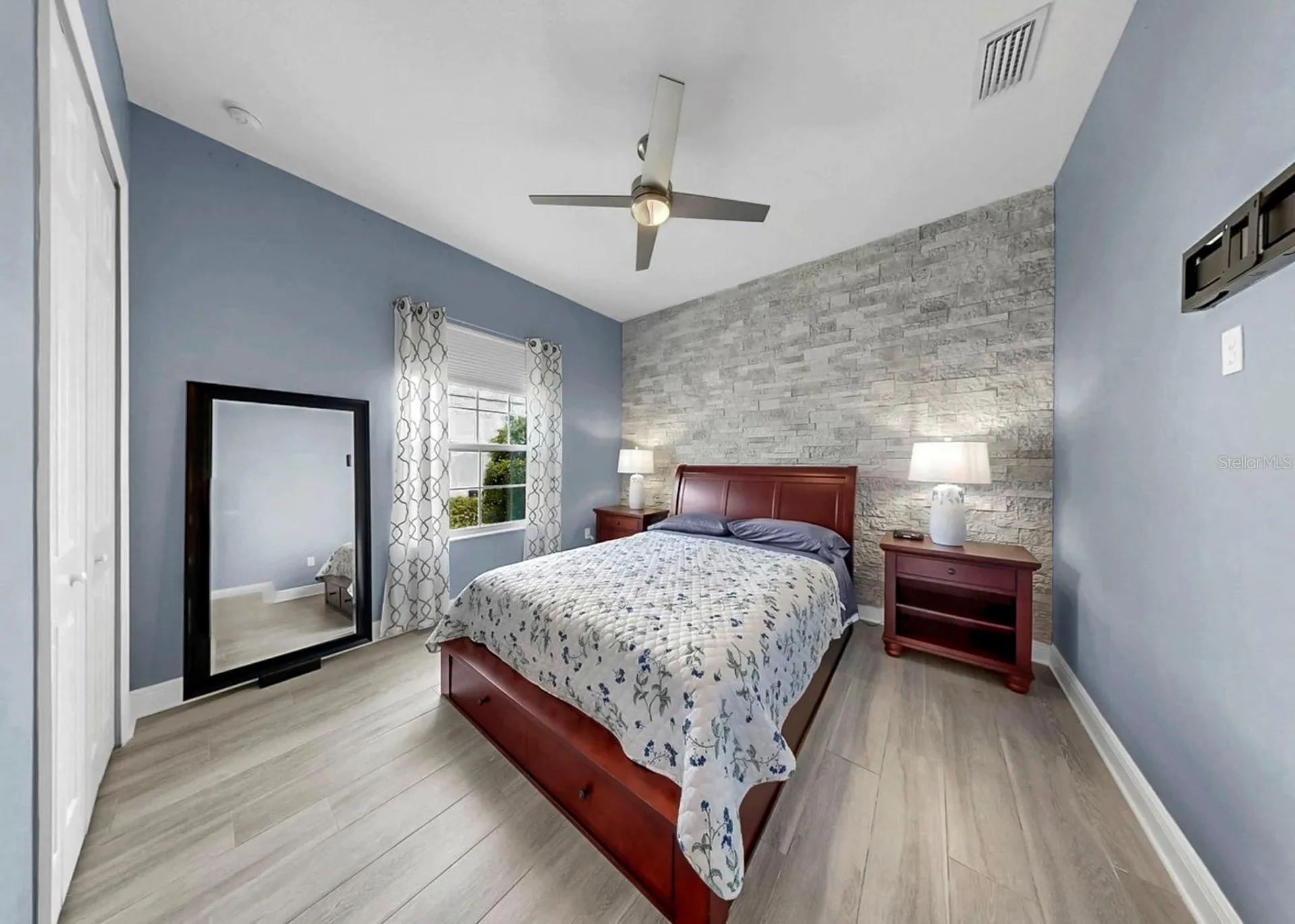 708 Manns Harbor Drive Apollo Beach FL 33572