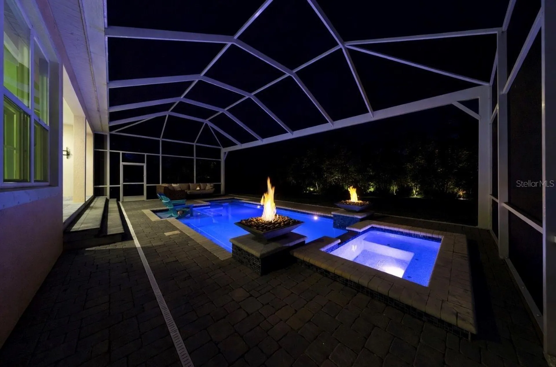 708 Manns Harbor Drive Apollo Beach FL 33572