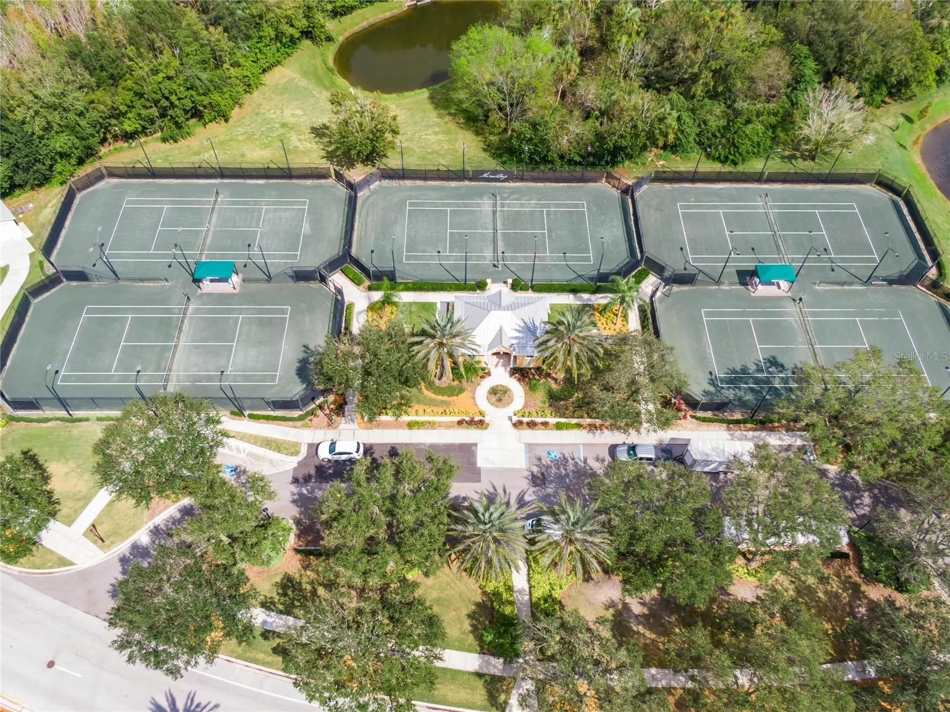 708 Manns Harbor Drive Apollo Beach FL 33572