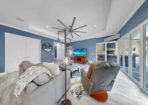 708 Manns Harbor Drive Apollo Beach FL 33572