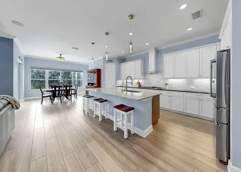 708 Manns Harbor Drive Apollo Beach FL 33572