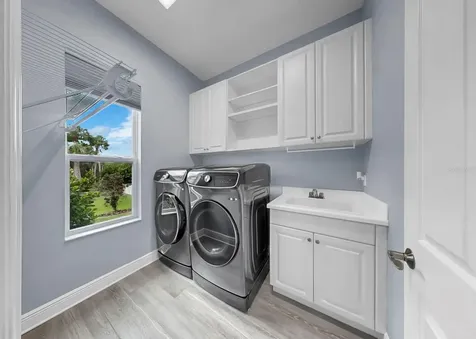 708 Manns Harbor Drive Apollo Beach FL 33572