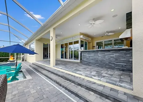 708 Manns Harbor Drive Apollo Beach FL 33572