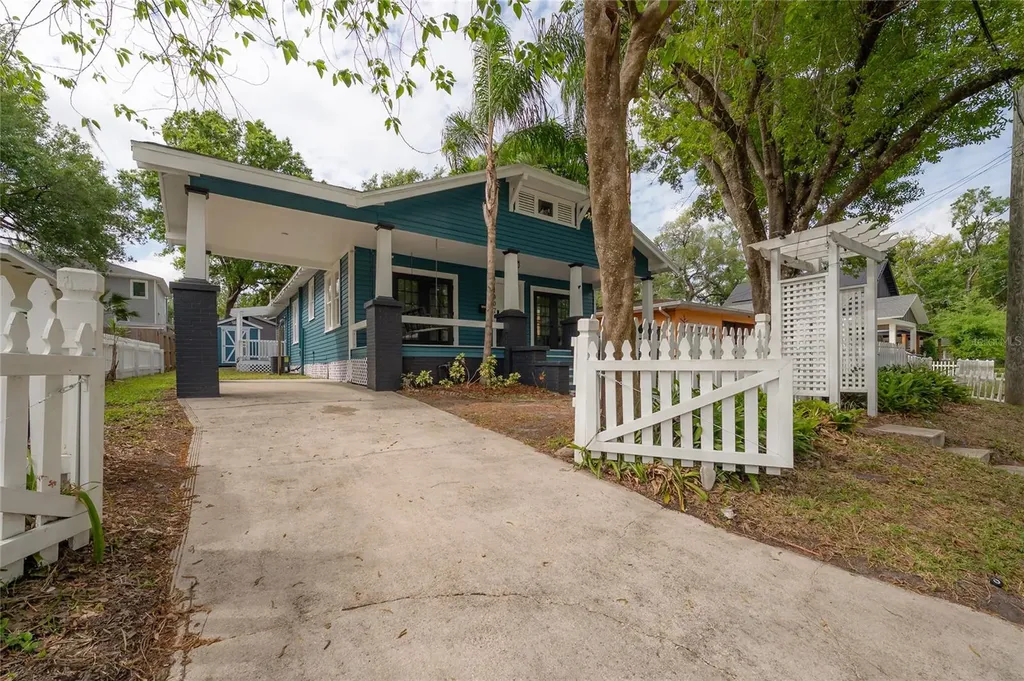 1007 E Robson Street Tampa FL 33604