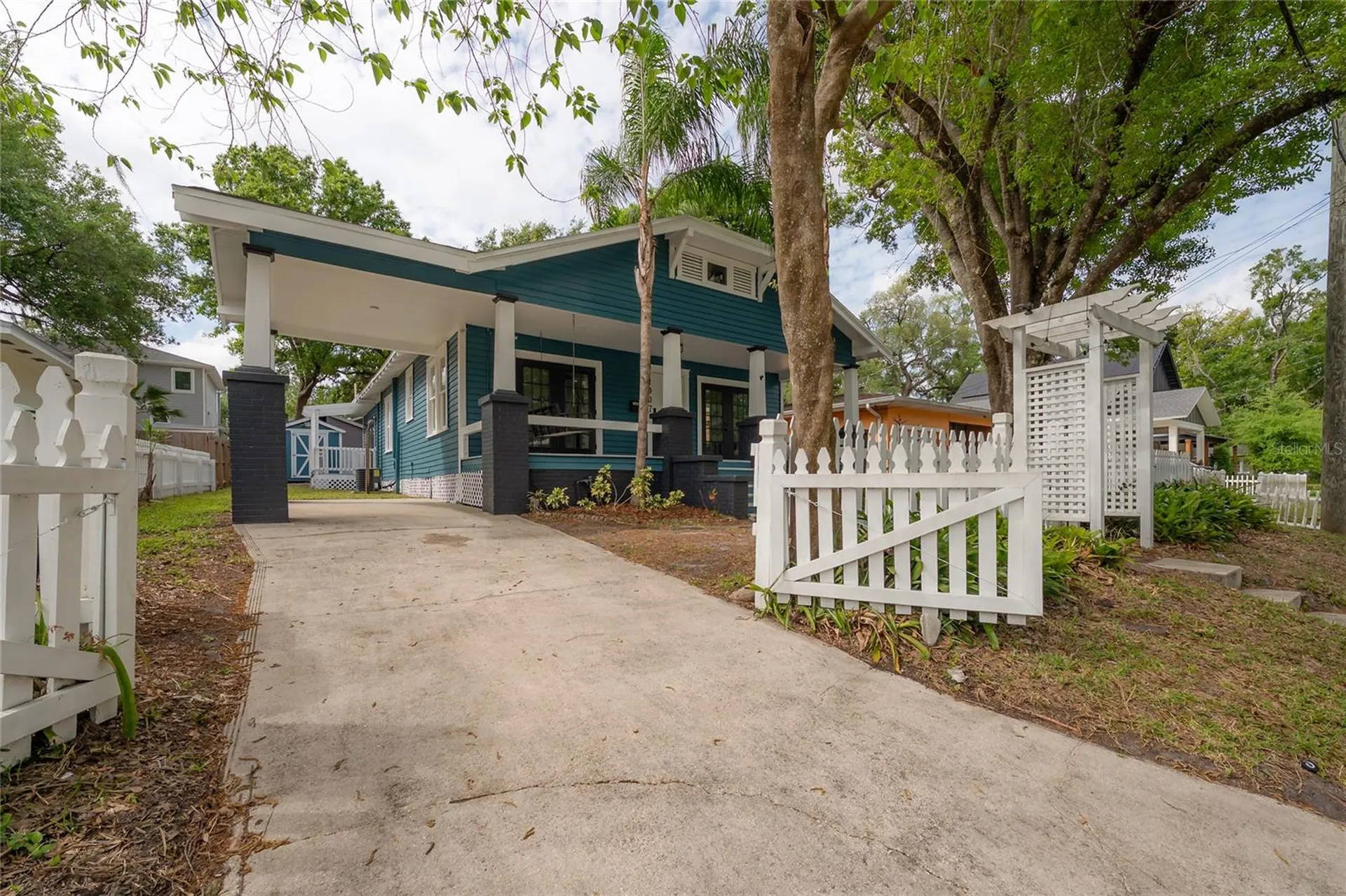 1007 E Robson Street Tampa FL 33604