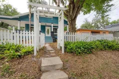 1007 E Robson Street Tampa FL 33604