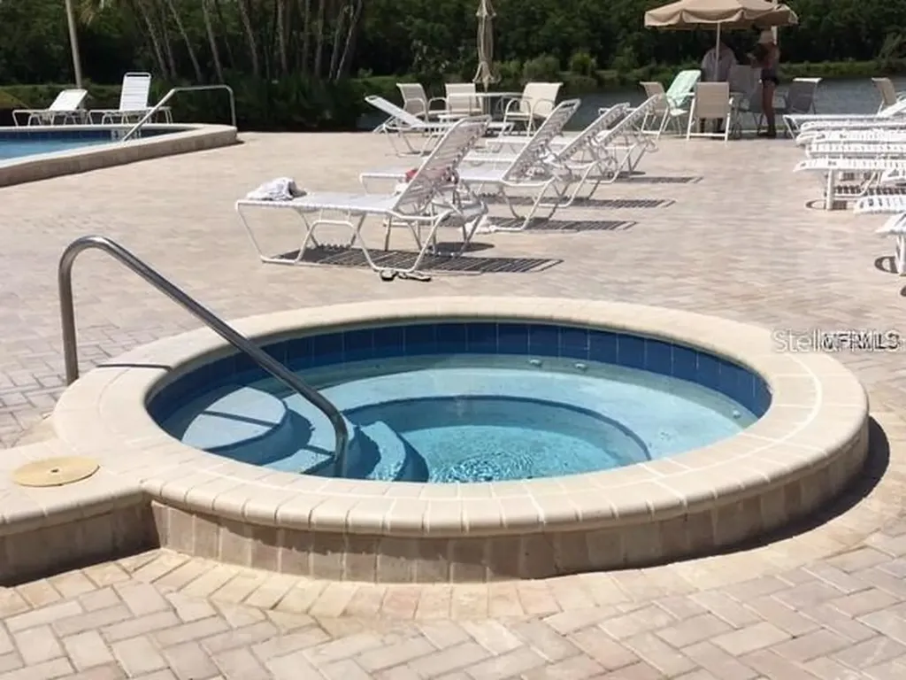 9950 62nd Terrace N St Petersburg FL 33708