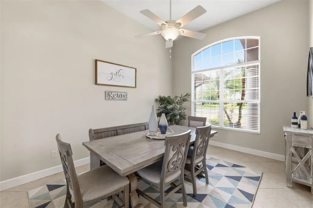 522 Country Meadows Way Bradenton FL 34212