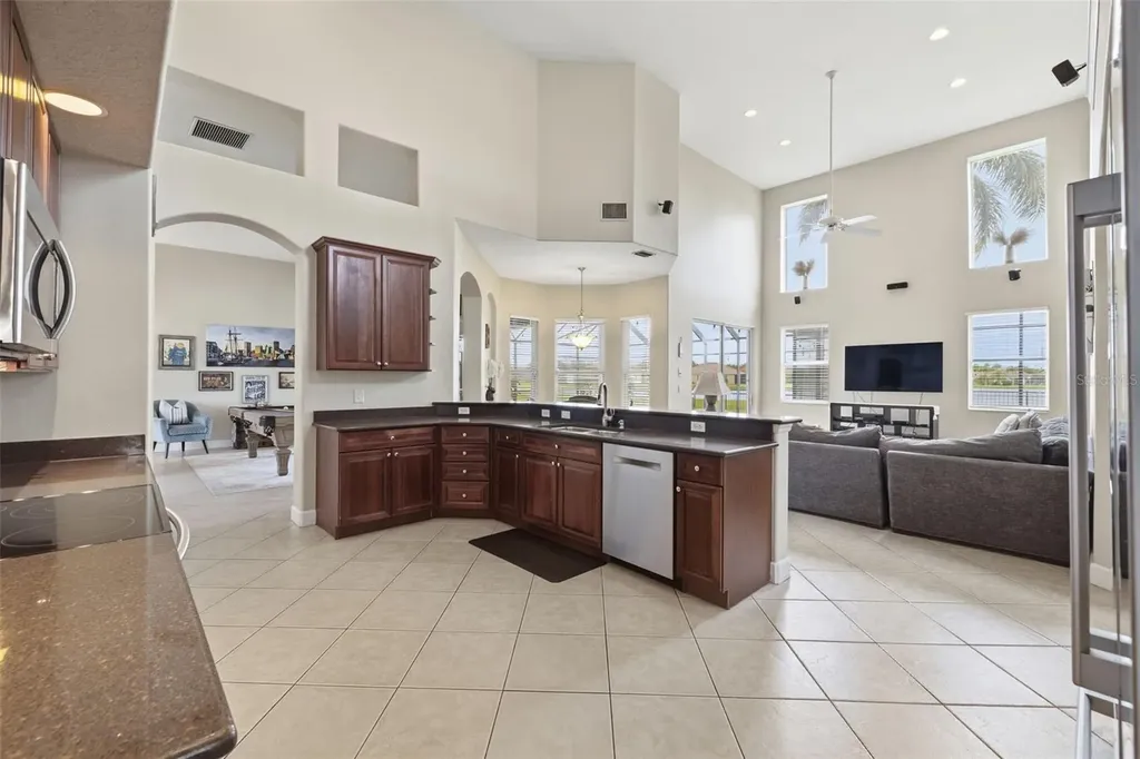 522 Country Meadows Way Bradenton FL 34212