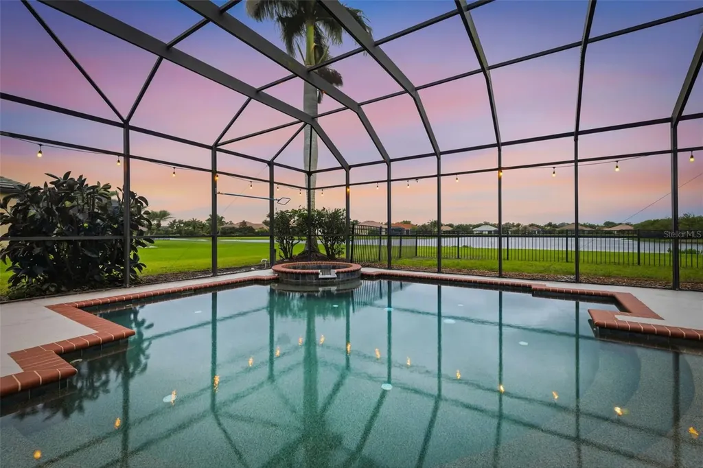 522 Country Meadows Way Bradenton FL 34212