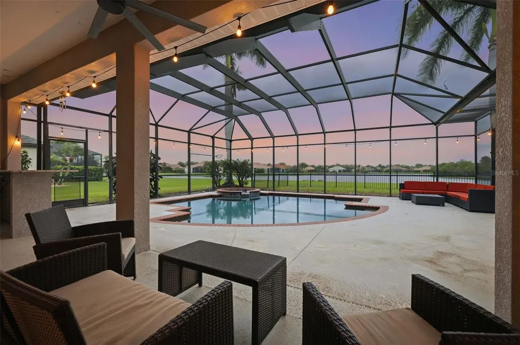 522 Country Meadows Way Bradenton FL 34212