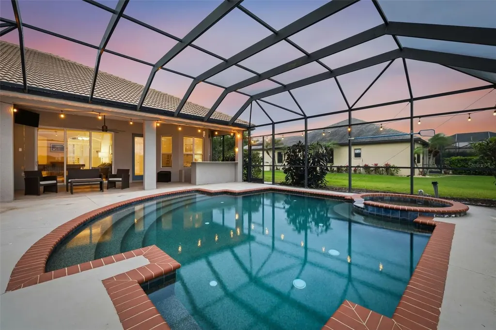 522 Country Meadows Way Bradenton FL 34212