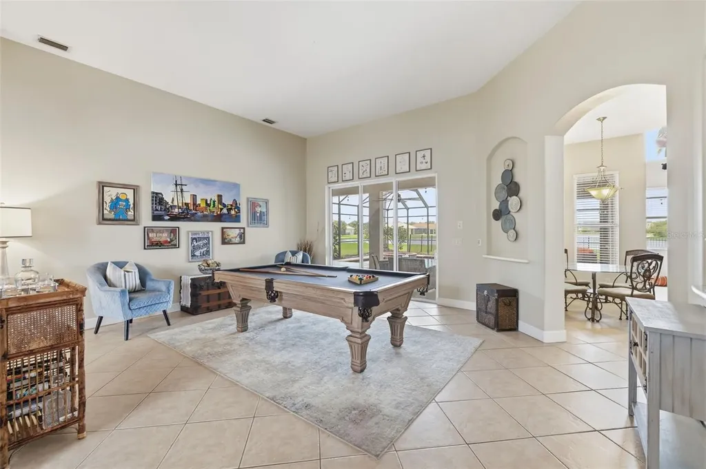 522 Country Meadows Way Bradenton FL 34212