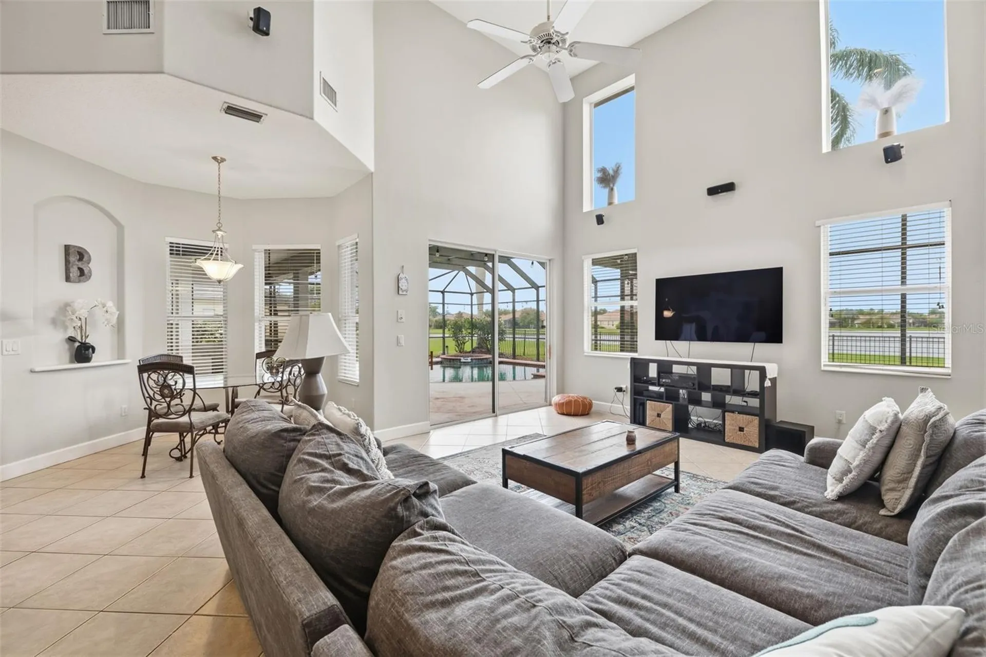 522 Country Meadows Way Bradenton FL 34212