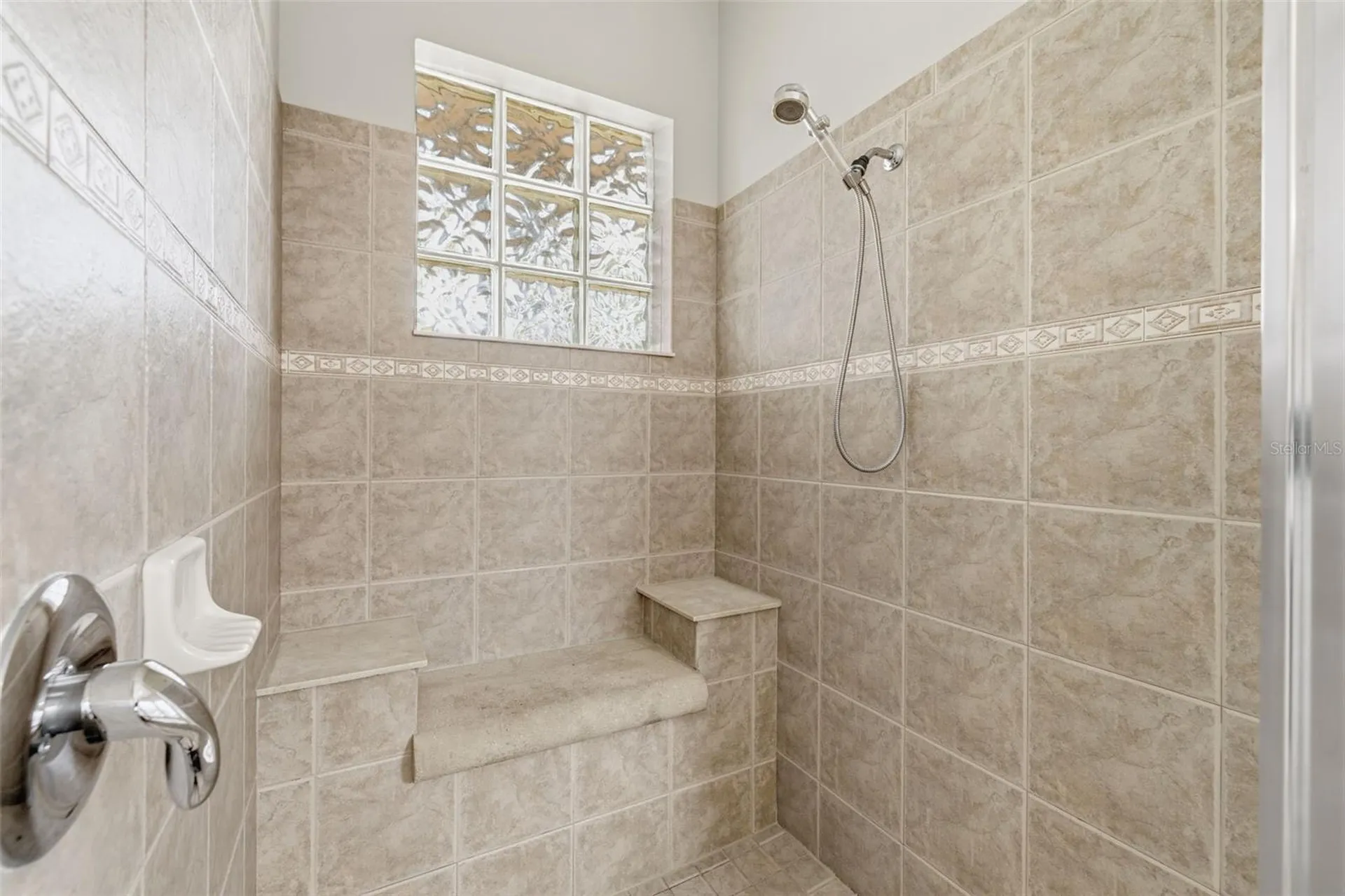 522 Country Meadows Way Bradenton FL 34212