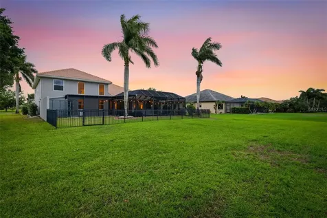 522 Country Meadows Way Bradenton FL 34212