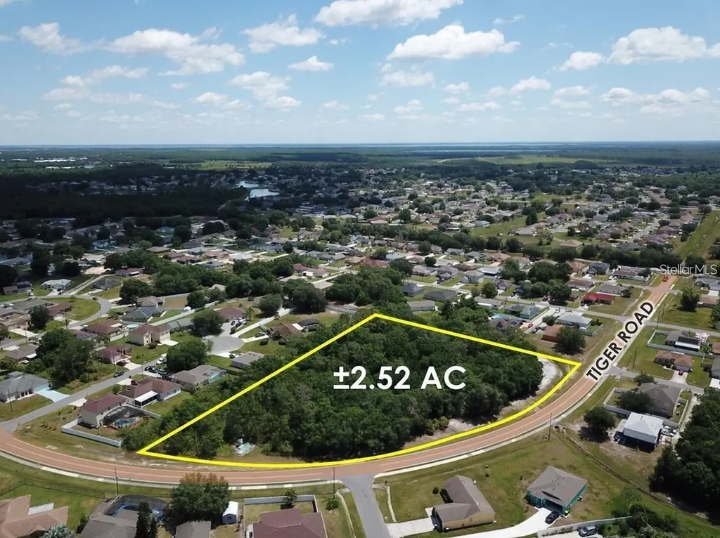 Tiger Road Poinciana FL 34759