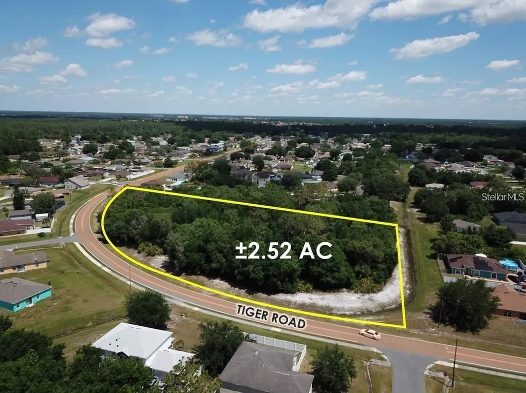 Tiger Road Poinciana FL 34759
