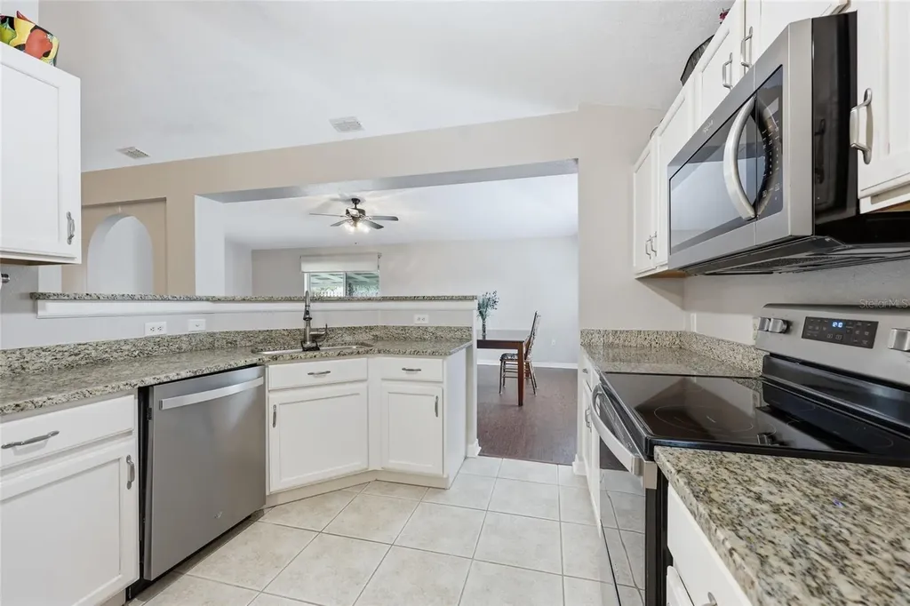 23152 NW 11th Road Newberry FL 32669
