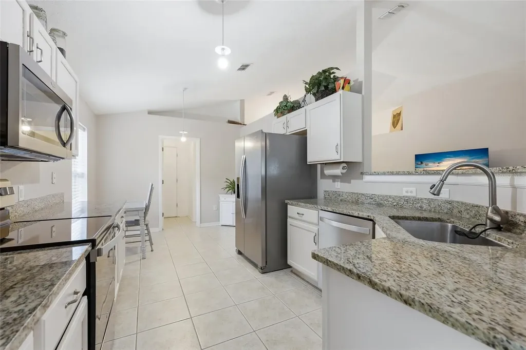 23152 NW 11th Road Newberry FL 32669