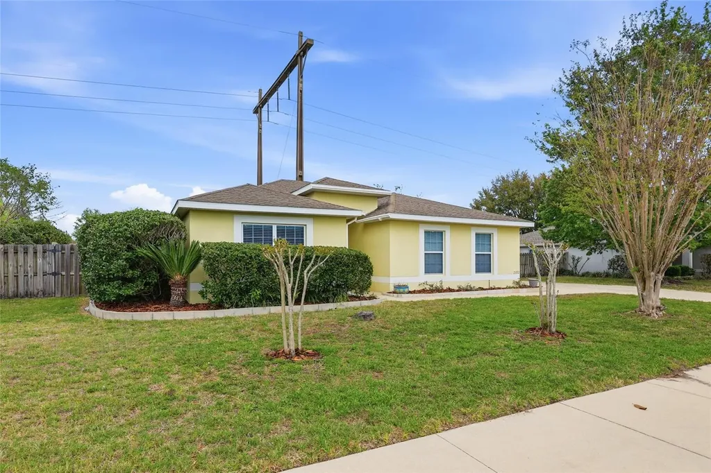 23152 NW 11th Road Newberry FL 32669