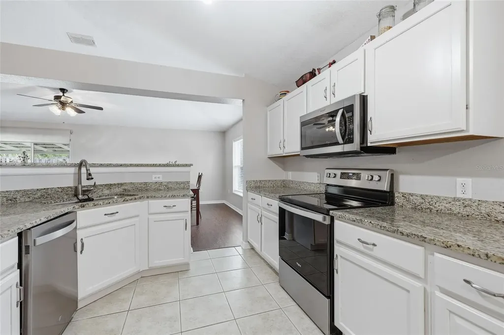 23152 NW 11th Road Newberry FL 32669