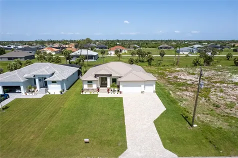 235 Rotonda Boulevard S Rotonda West FL 33947