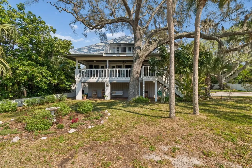 600 N Mayo Street Crystal Beach FL 34681