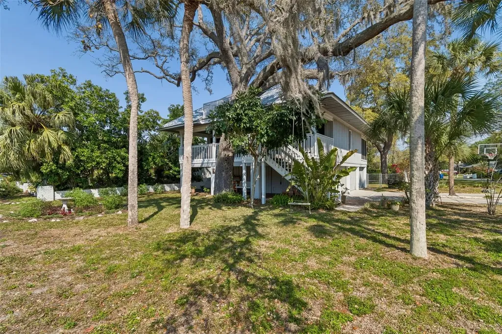600 N Mayo Street Crystal Beach FL 34681