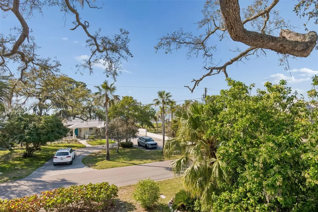 600 N Mayo Street Crystal Beach FL 34681