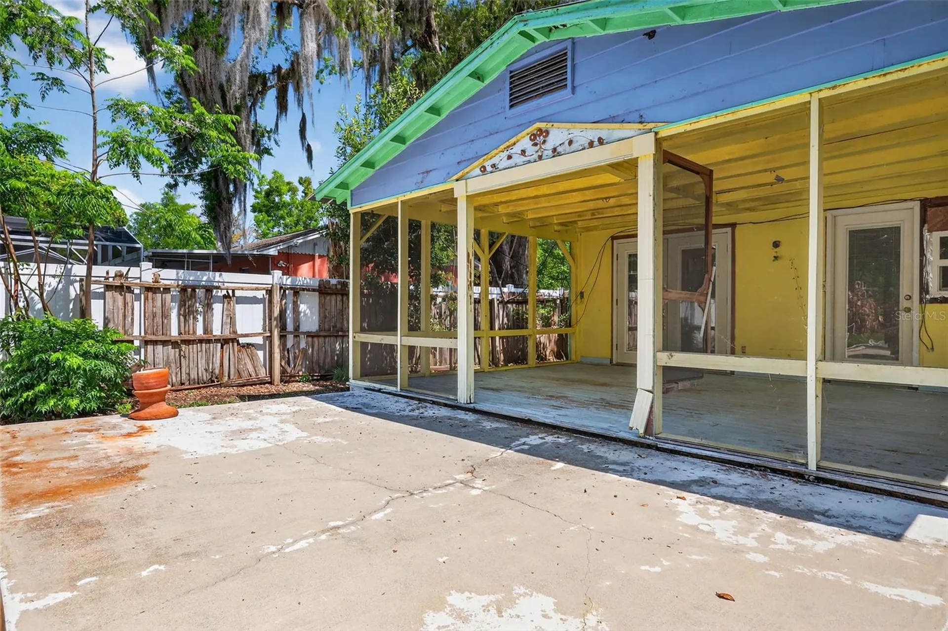 339 N Clayton Street Mount Dora FL 32757