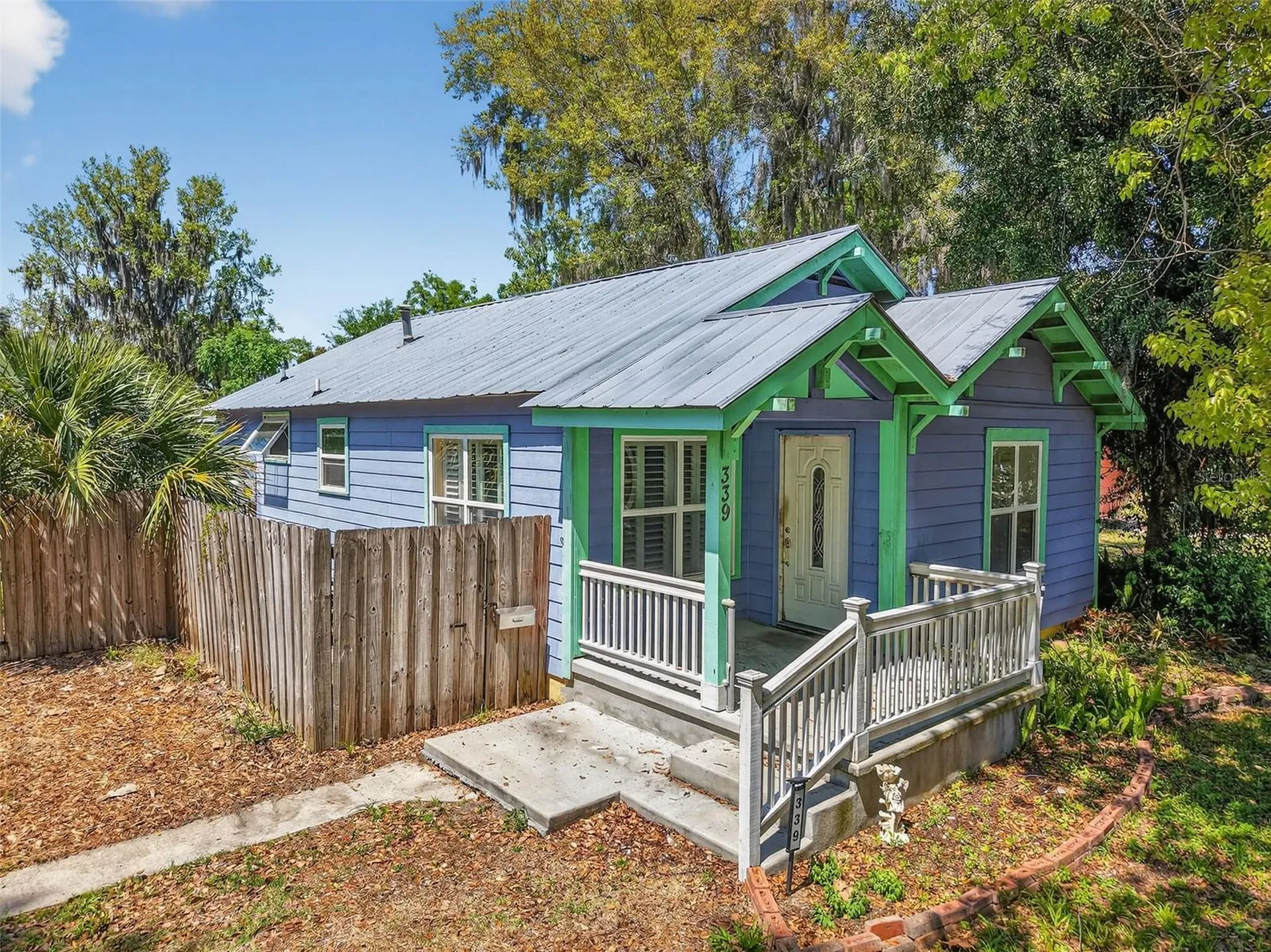 339 N Clayton Street Mount Dora FL 32757
