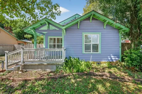 339 N Clayton Street Mount Dora FL 32757